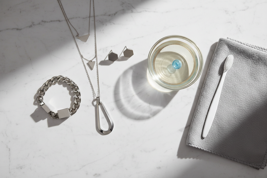 Edelstahl Schmuck pflegen – Pflegetipps für langlebigen Glanz