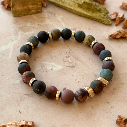 Terra – Handgefertigtes Natursteinarmband mit Hämatit-Elementen