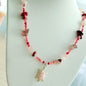 Rosy Turtle – Halskette mit Glas- und Kiesperlen