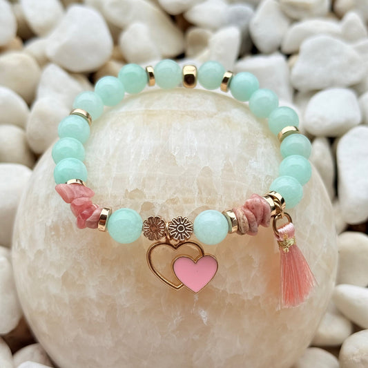 Mint Romance – Natursteinarmband mit Herz-Anhänger