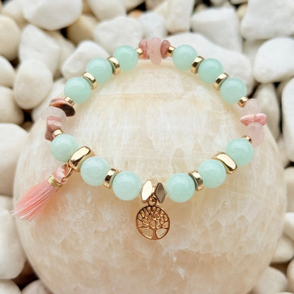 Mint Blossom Armband – Mintgrüne Natursteinperlen mit Lebensbaum-Anhänger und Quaste