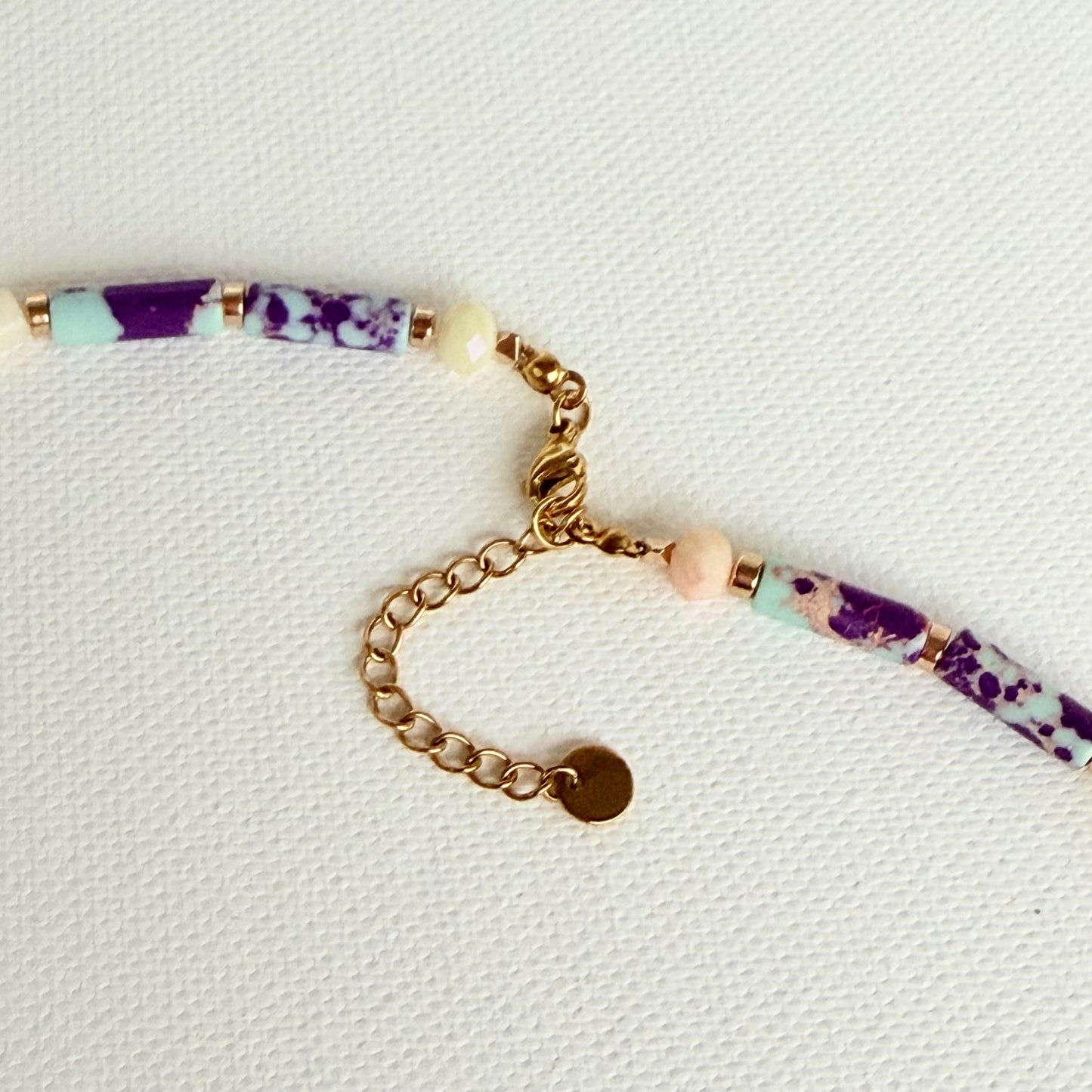 Pearl & Lilac Muschel-Halskette – Gesamtansicht