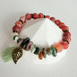Armband Autumn Leaf – Draufsicht mit roten Crackle-Perlen und Stein-Splittern