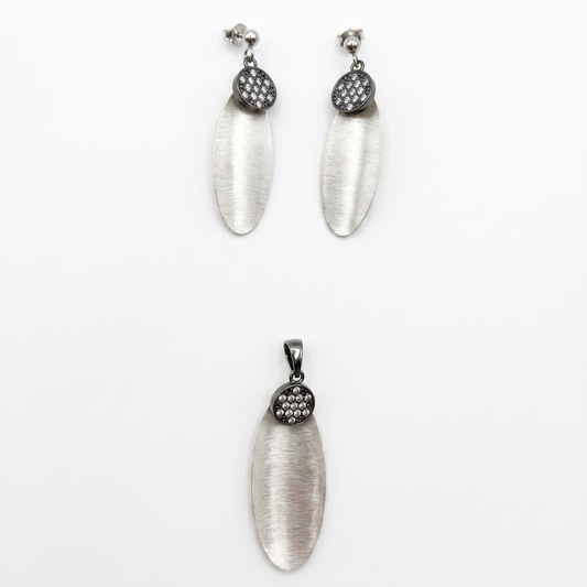 925 Silber Schmuckset mit Zirkonia und geschwärztem Finish – Anhänger und Ohrringe