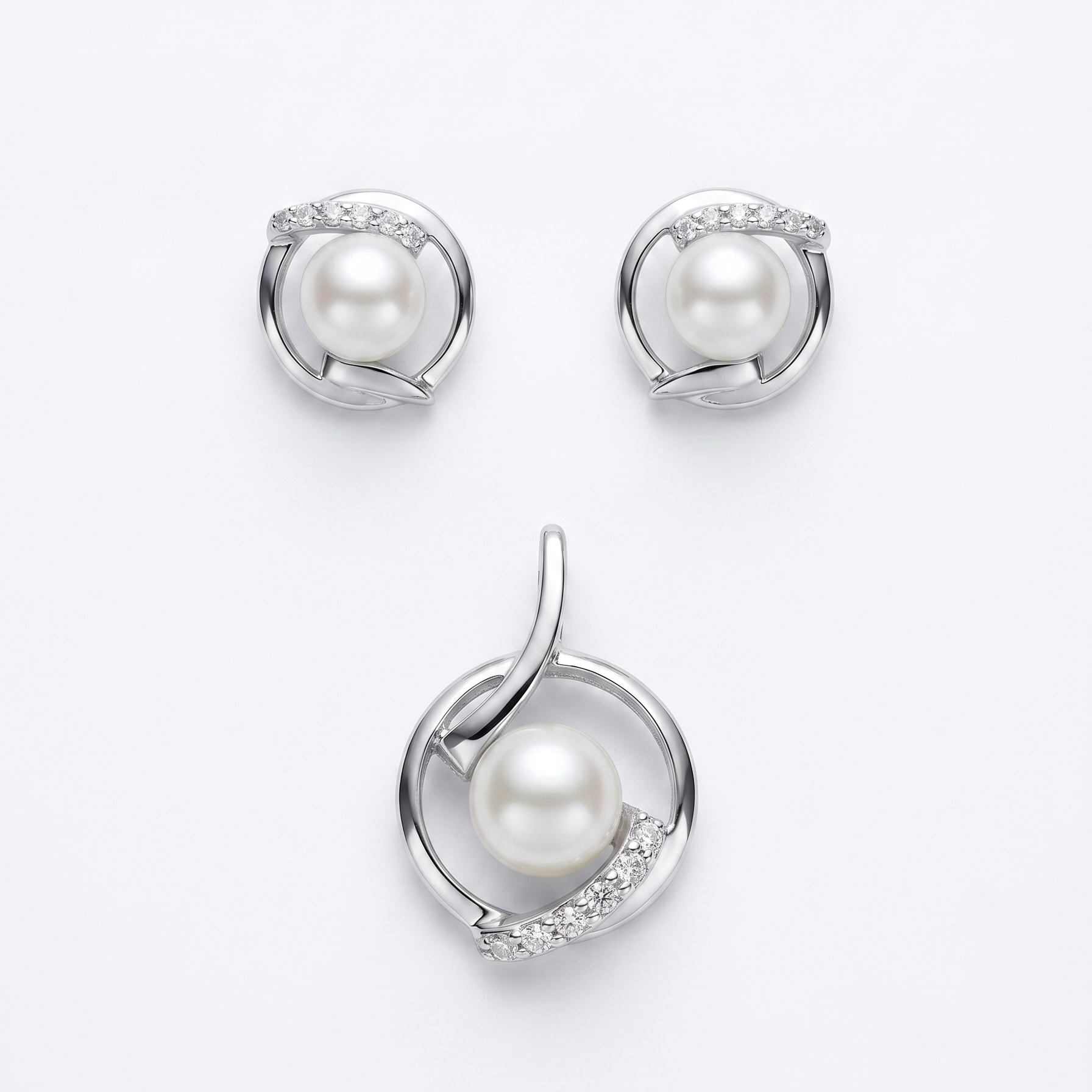 925 Silber Schmuckset mit Akoya-Perle und Swarovski Zirconia – Anhänger und Ohrringe