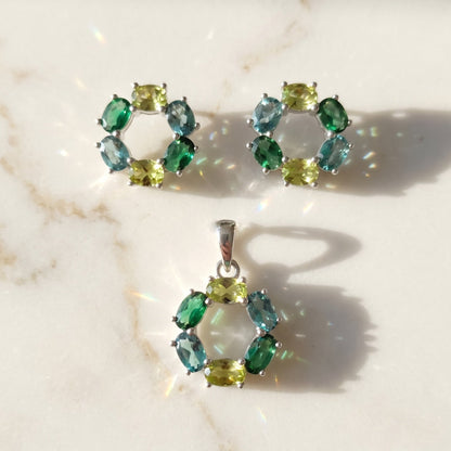 925 Silber Schmuckset mit Zirkonia in Grüntönen im Kreis-Design – Anhänger & Ohrringe